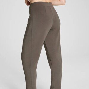 SPANX AirEssentials Barrel Leg Pant - Medium PETITE!